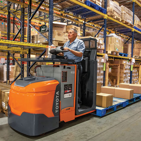 A Guide to Using the Top Five Most Common Warehouse Mobility Equipment